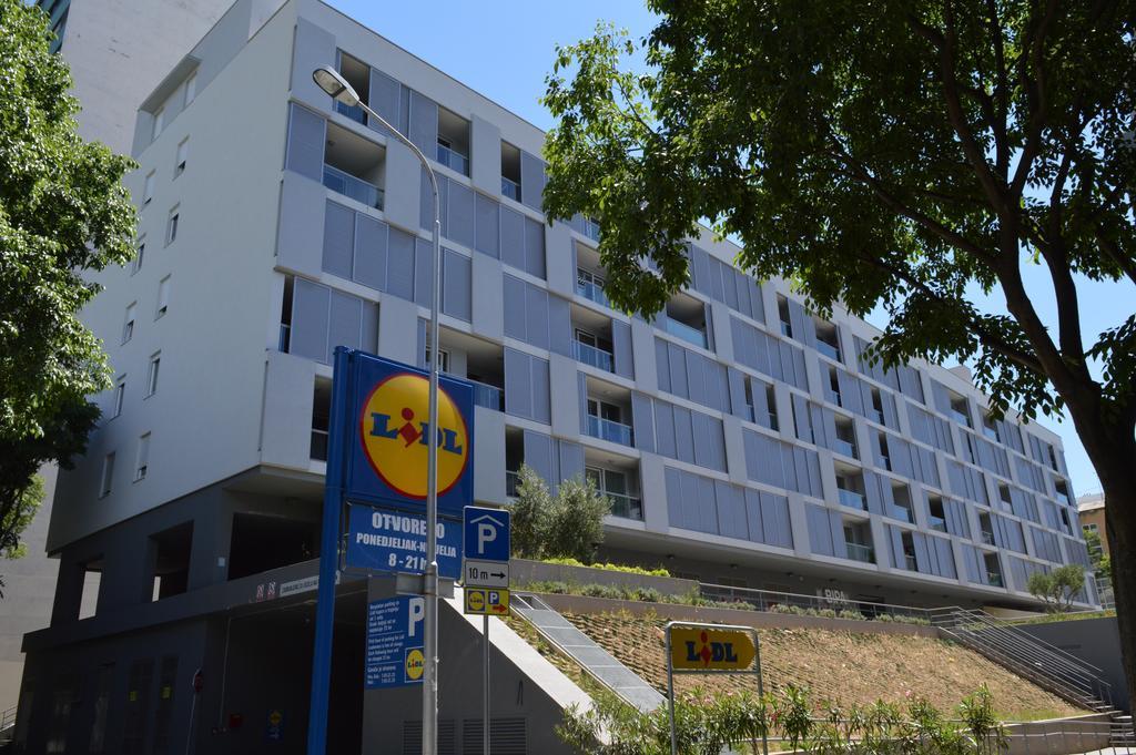 Apartment Marcela With Private Parking 斯普利特 外观 照片