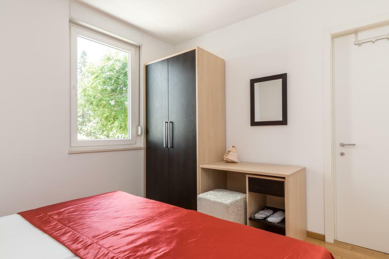 Apartment Marcela With Private Parking 斯普利特 外观 照片
