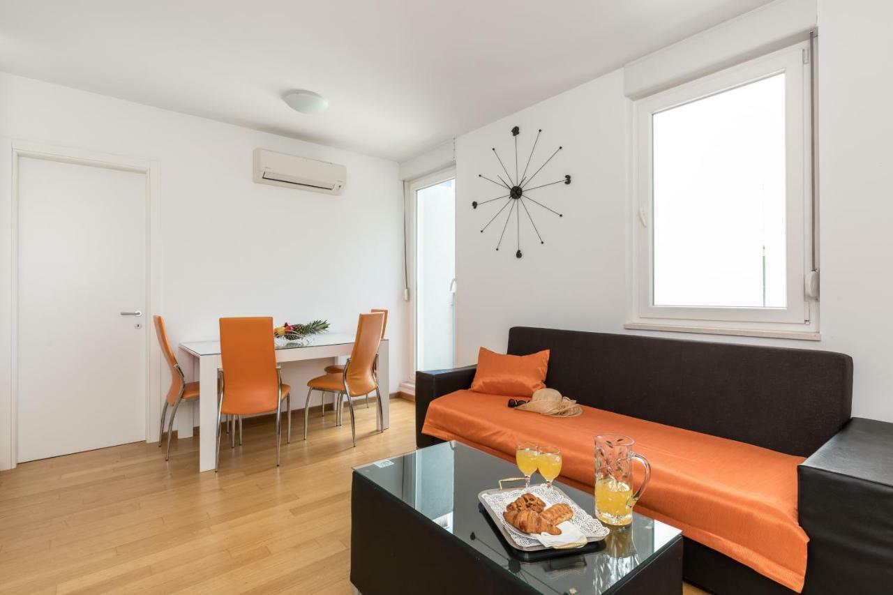 Apartment Marcela With Private Parking 斯普利特 外观 照片