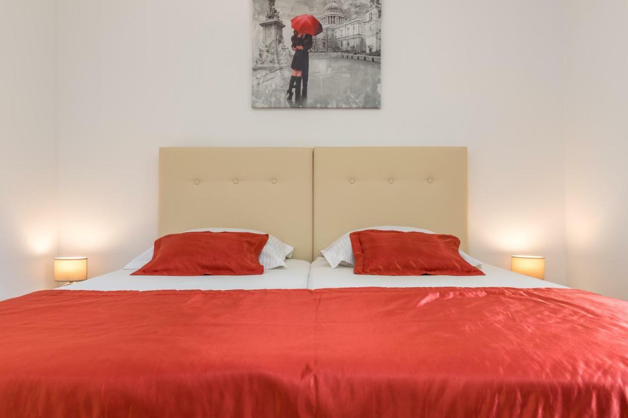 Apartment Marcela With Private Parking 斯普利特 外观 照片